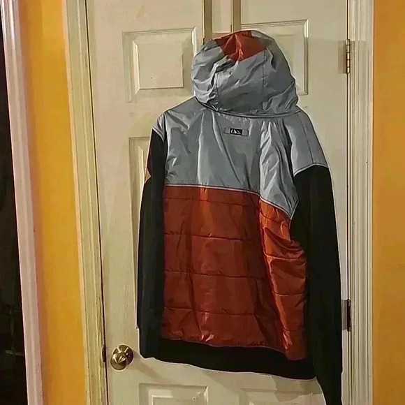 Volcom Jacket - Picture 4 of 7